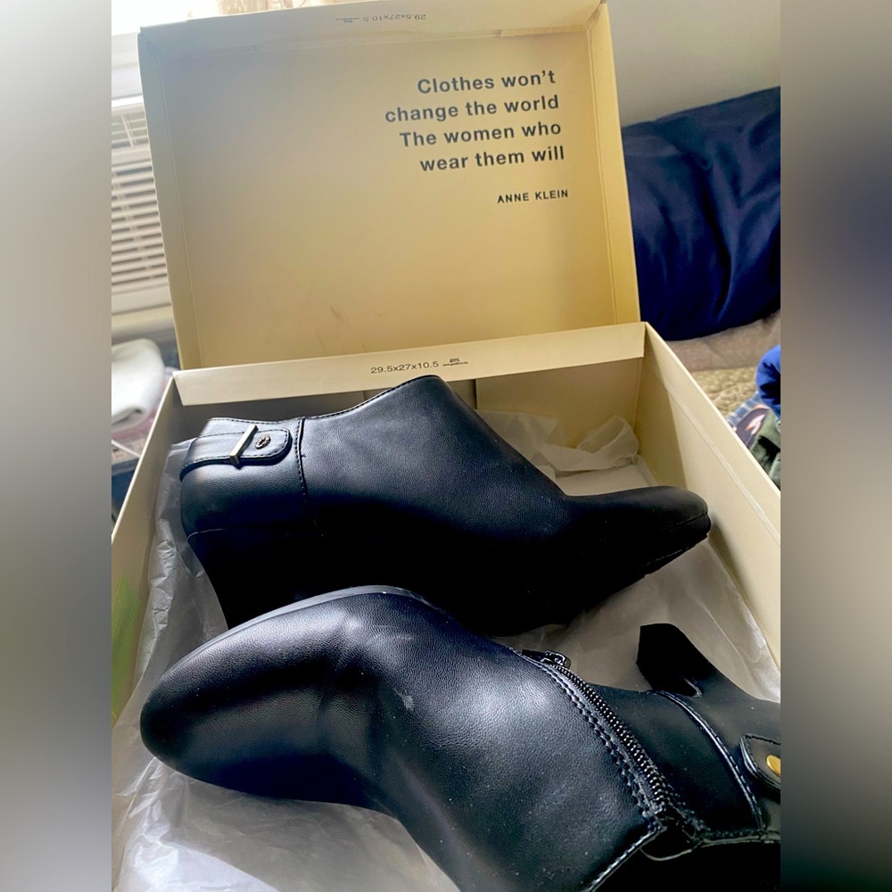 Anne Klein black booties 9